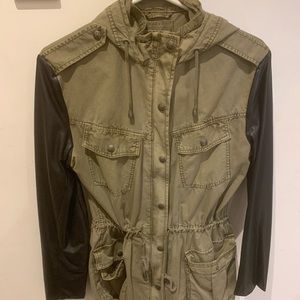 Aritzia Jackets & Coats - Aritzia S Babaton jacket - fits more like M- BNWOT Aritzia Jackets & Coats - Aritzia S Babaton jacket - fits more like M- BNWOT